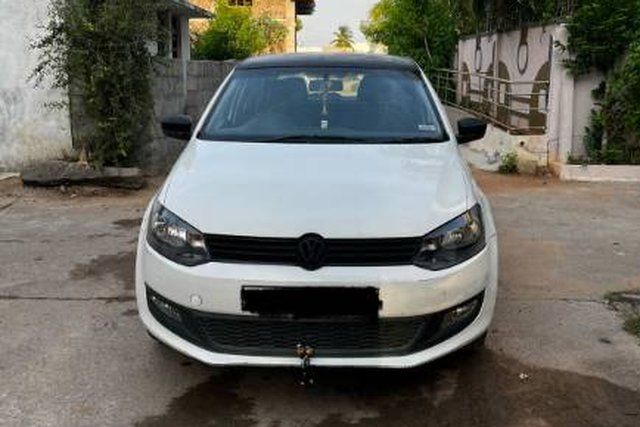 Volkswagen Polo 1.2 MPI Highline Second-hand 2013 Volkswagen Polo 1.2 MPI Highline for sale in Kamareddy