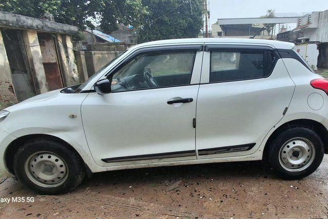 Maruti Suzuki Swift LXI Second-hand 2019 Maruti Suzuki Swift LXI for sale in Ahmedabad