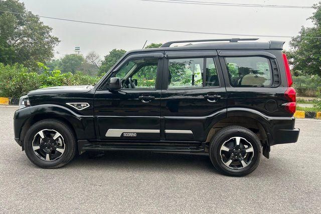 Second-hand 2026 Mahindra Scorpio S 11 for sale in New Delhi