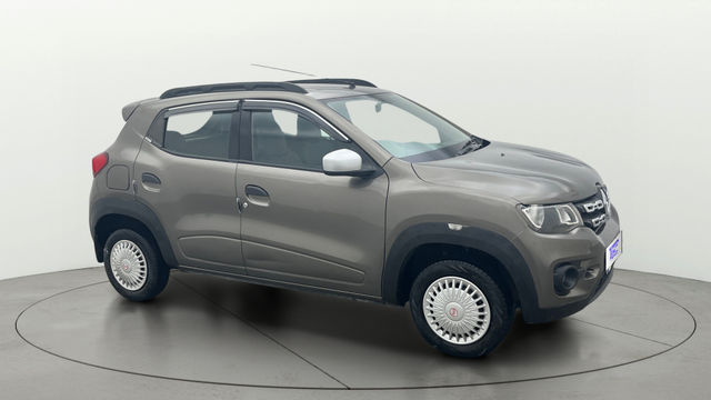 Second-hand 2017 Renault KWID 1.0 AMT RXT for sale in Bangalore