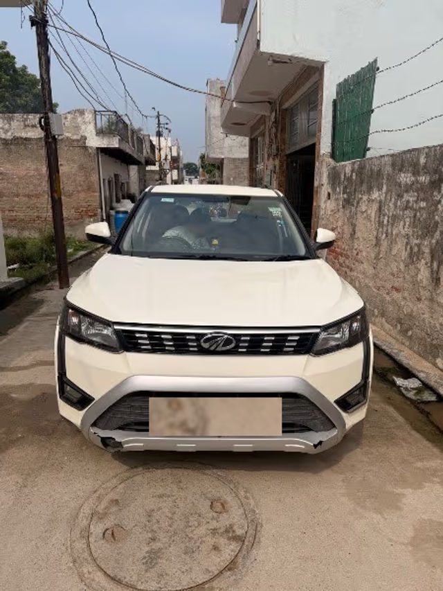 Mahindra XUV300 W6 Diesel Sunroof BSVI Second-hand 2022 Mahindra XUV300 W6 Diesel Sunroof BSVI for sale in New Delhi