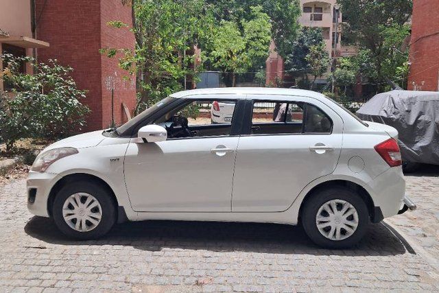 Second-hand 2013 Maruti Suzuki Swift Dzire VXI for sale in New Delhi