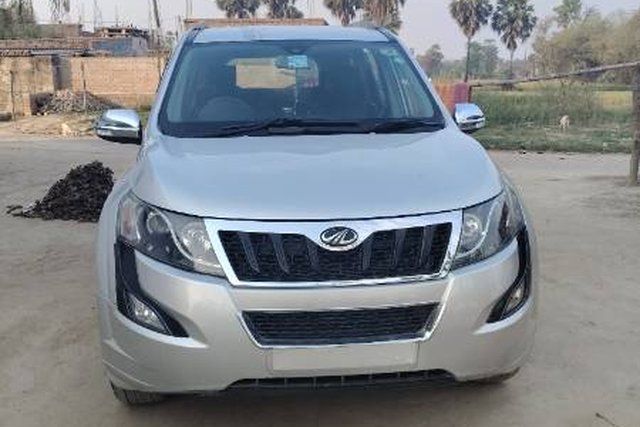 Mahindra XUV500 W4 Second-hand 2016 Mahindra XUV500 W4 for sale in East Champaran