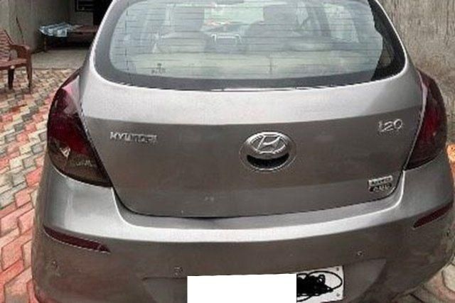 Second-hand 2014 Hyundai i20 Sportz 1.4 CRDi for sale in Patran