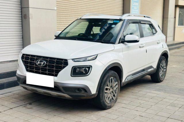 Hyundai Venue SX Turbo Second-hand 2021 Hyundai Venue SX Turbo for sale in Pune