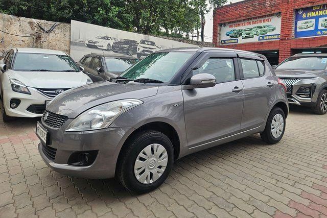 Second-hand 2014 Maruti Suzuki Swift VVT VXI for sale in Chandigarh