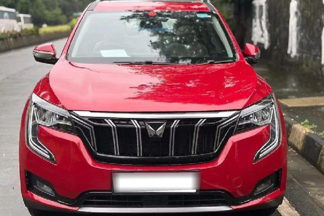 Second-hand 2023 Mahindra XUV700 AX7 7Str AT for sale in Mumbai
