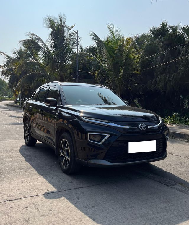 Second-hand 2024 Toyota Hyryder V HYBRID for sale in Mumbai