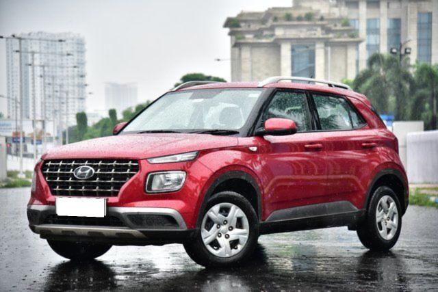 Hyundai Venue S Turbo iMT Second-hand 2021 Hyundai Venue S Turbo iMT for sale in Kolkata