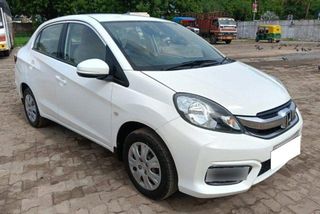 61 Used Honda Amaze in Ahmedabad