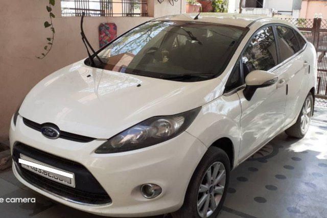 Second-hand 2011 Ford Fiesta Diesel Titanium Plus for sale in Jalna