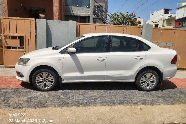Volkswagen Vento 1.5 TDI Highline AT Second-hand 2015 Volkswagen Vento 1.5 TDI Highline AT for sale in Nanded