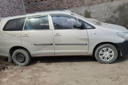 Used 2.5 G (Diesel) 7 Seater BS IV