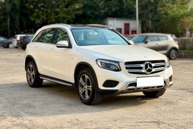 Mercedes-Benz GLC 220d 4MATIC Style Second-hand 2016 Mercedes-Benz GLC 220d 4MATIC Style for sale in Mumbai