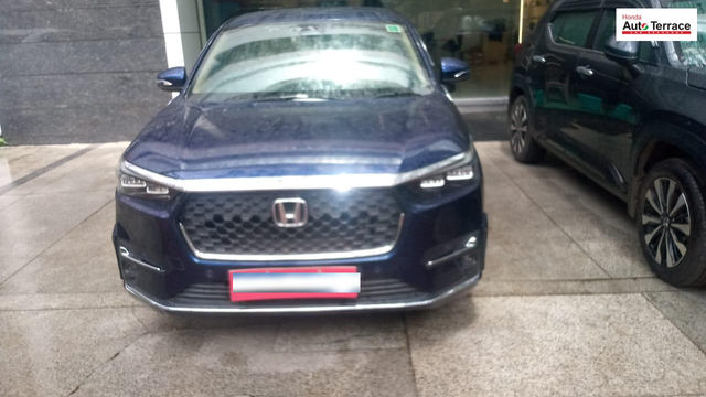 Second-hand 2024 Honda Amaze ZX CVT for sale in Pune