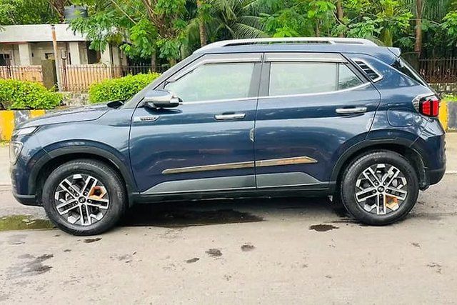 Second-hand 2024 Hyundai Venue SX Opt Turbo DCT for sale in Mumbai