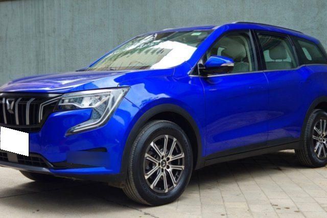 Mahindra XUV700 AX7 7Str Second-hand 2023 Mahindra XUV700 AX7 7Str for sale in Mumbai