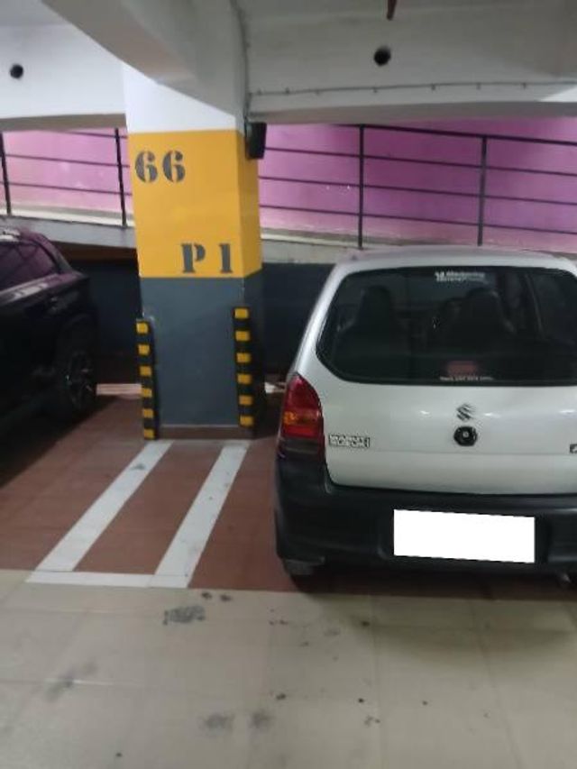 Second-hand 2011 Maruti Suzuki Alto 800 LXi for sale in New Delhi