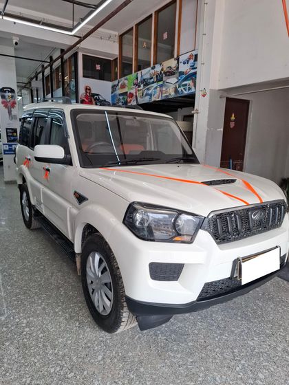 Used S10 7 Seater 2WD