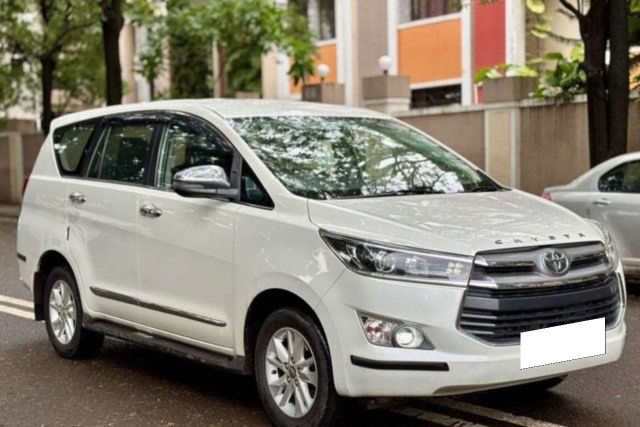 Toyota Innova Crysta 2.4 VX MT 8S BSIV Second-hand 2018 Toyota Innova Crysta 2.4 VX MT 8S BSIV for sale in Nashik