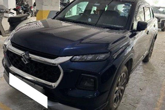 Second-hand 2023 Maruti Suzuki Grand Vitara Zeta AT for sale in Gautam Buddha Nagar
