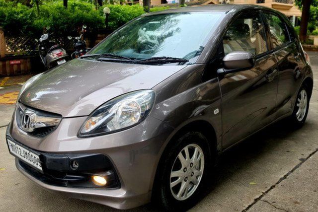 Honda Brio V MT Second-hand 2012 Honda Brio V MT for sale in Pune