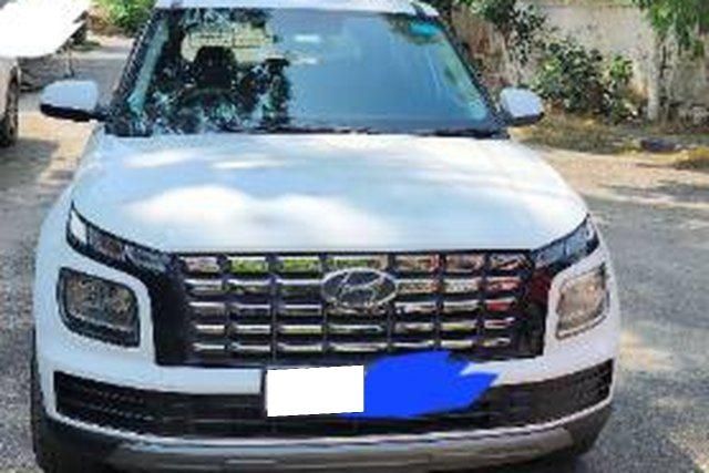 Hyundai Venue E Opt Second-hand 2023 Hyundai Venue E Opt for sale in Ludhiana