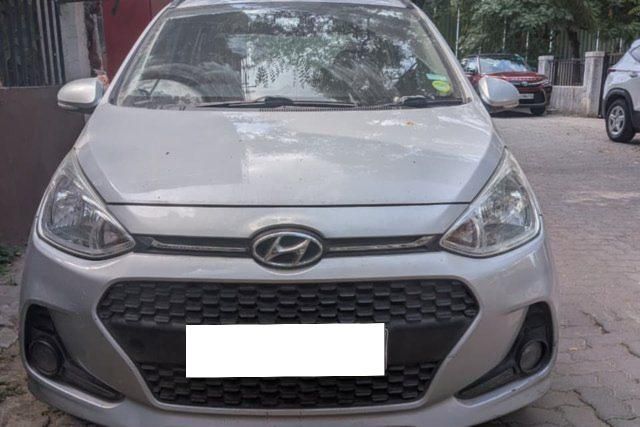 Second-hand 2017 Hyundai Grand i10 1.2 Kappa Sportz Option AT for sale in Pune