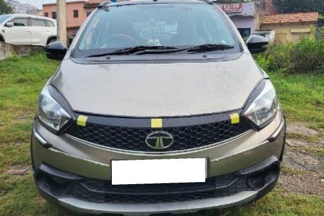 Tata Tiago NRG Petrol Second-hand 2018 Tata Tiago NRG Petrol for sale in Dhanbad