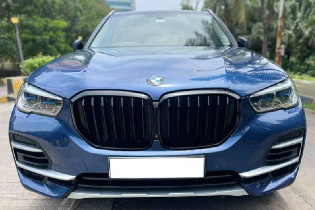 Second-hand 2022 BMW X5 xDrive 30d xLine for sale in Mumbai