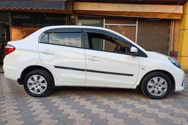 Honda Amaze S i-Vtech Second-hand 2016 Honda Amaze S i-Vtech for sale in Faridabad