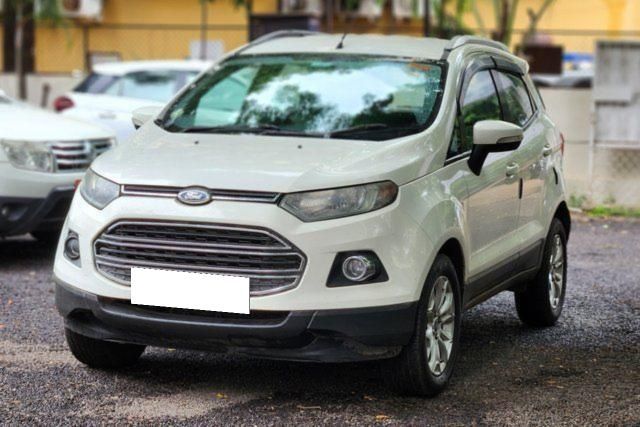 Ford Ecosport 1.5 DV5 MT Titanium Second-hand 2013 Ford Ecosport 1.5 DV5 MT Titanium for sale in Nashik