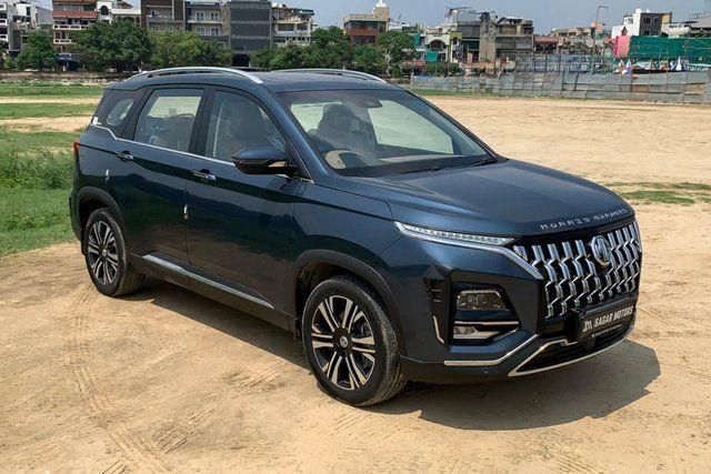 Second-hand 2026 MG Hector Plus Savvy Pro CVT for sale in New Delhi