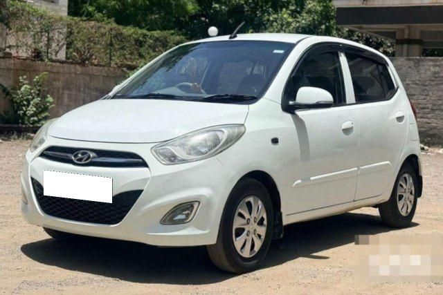 Second-hand 2012 Hyundai i10 Sportz for sale in Nashik