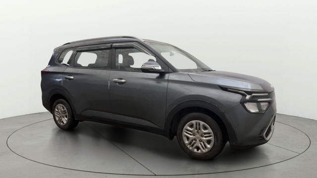Kia Carens Prestige Second-hand 2023 Kia Carens Prestige for sale in Noida