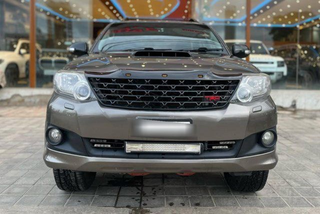 Toyota Fortuner 4x4 MT Second-hand 2015 Toyota Fortuner 4x4 MT for sale in Bangalore