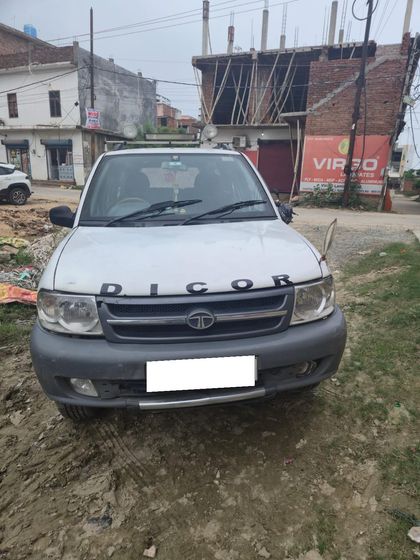 Used 3L Dicor LX 4x2