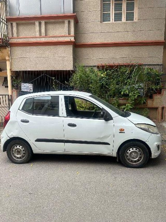Second-hand 2011 Hyundai i10 Era for sale in Bangalore