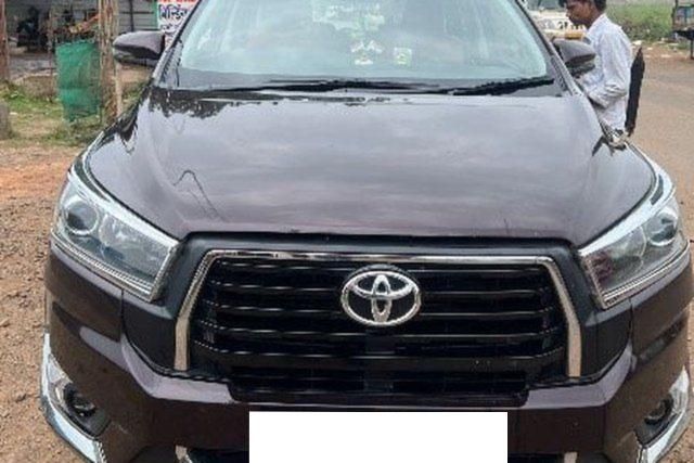 Toyota Innova Crysta 2.4 VX MT 8S BSIV Second-hand 2018 Toyota Innova Crysta 2.4 VX MT 8S BSIV for sale in Guna