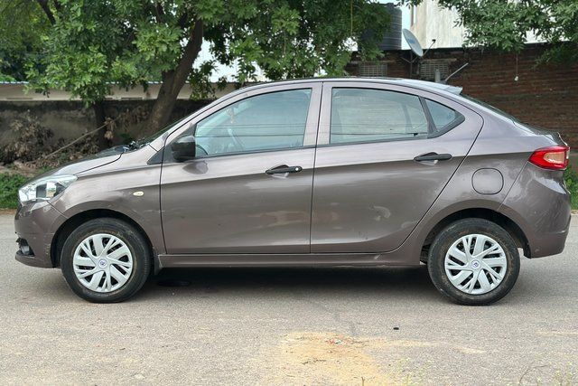 Tata Tigor 1.2 Revotron XM Second-hand 2017 Tata Tigor 1.2 Revotron XM for sale in Jaipur