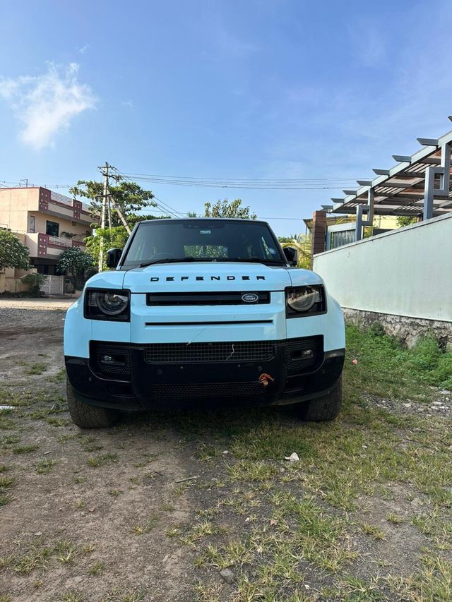 Second-hand 2022 Land Rover Defender 3.0 Diesel 90 SE for sale in Mumbai