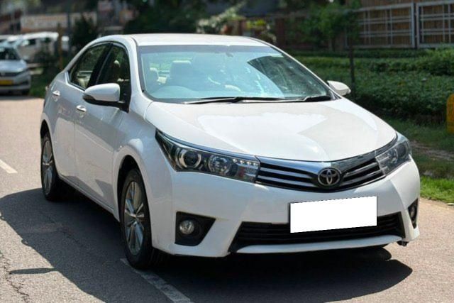Second-hand 2015 Toyota Corolla Altis VL AT for sale in Chandigarh