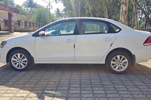Volkswagen Vento 1.5 Highline Plus AT 16 Alloy Second-hand 2017 Volkswagen Vento 1.5 Highline Plus AT 16 Alloy for sale in Nashik