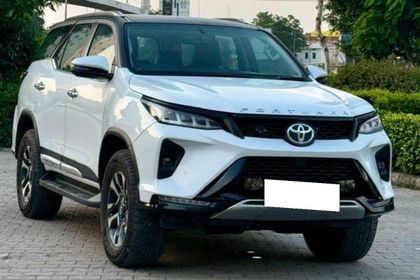 Used Legender 4x4 AT 2023