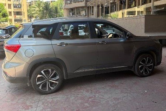 Second-hand 2024 MG Hector Plus Sharp Pro CVT 7 Str 2023-2025 for sale in Mumbai