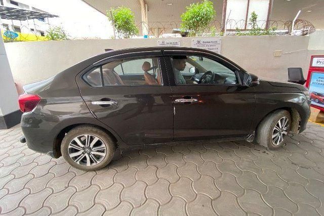 Honda Amaze 2nd Gen VX Diesel Second-hand 2022 Honda Amaze 2nd Gen VX Diesel for sale in Guntur