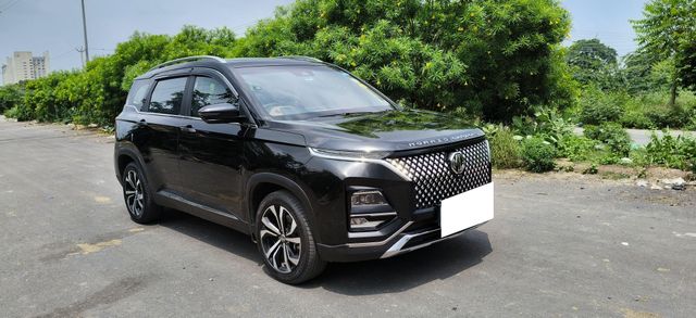 MG Hector Plus 1.5 Turbo Savvy Pro CVT 7 Str BSVI Second-hand 2023 MG Hector Plus 1.5 Turbo Savvy Pro CVT 7 Str BSVI for sale in Faridabad