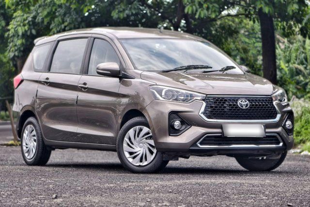 Toyota Rumion S Second-hand 2024 Toyota Rumion S for sale in Kolkata