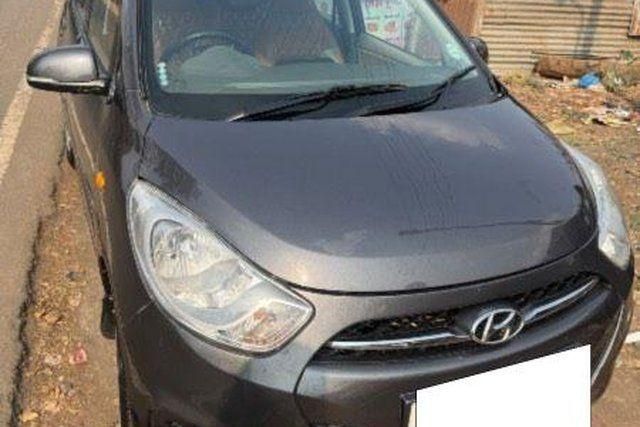 Hyundai i10 Sportz Second-hand 2011 Hyundai i10 Sportz for sale in Kolhapur