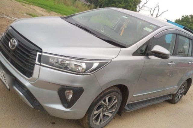 Toyota Innova Crysta 2.4 GX 7 STR AT Second-hand 2022 Toyota Innova Crysta 2.4 GX 7 STR AT for sale in New Delhi